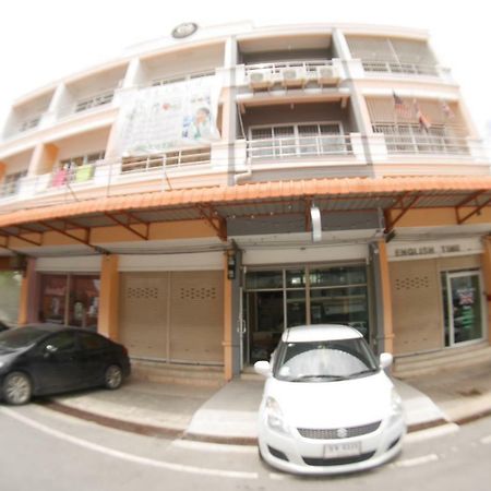 Fun Dee Hostel Ayutthaya Экстерьер фото