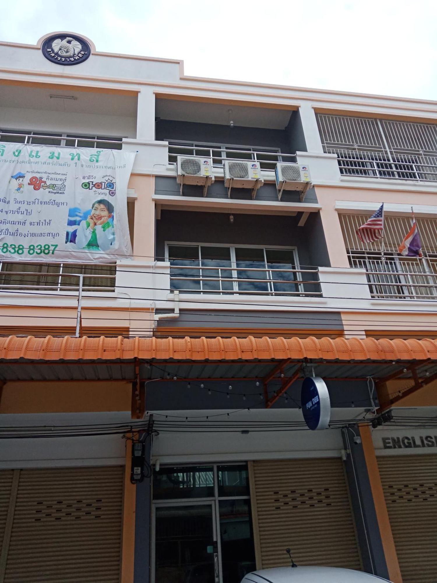 Fun Dee Hostel Ayutthaya Экстерьер фото