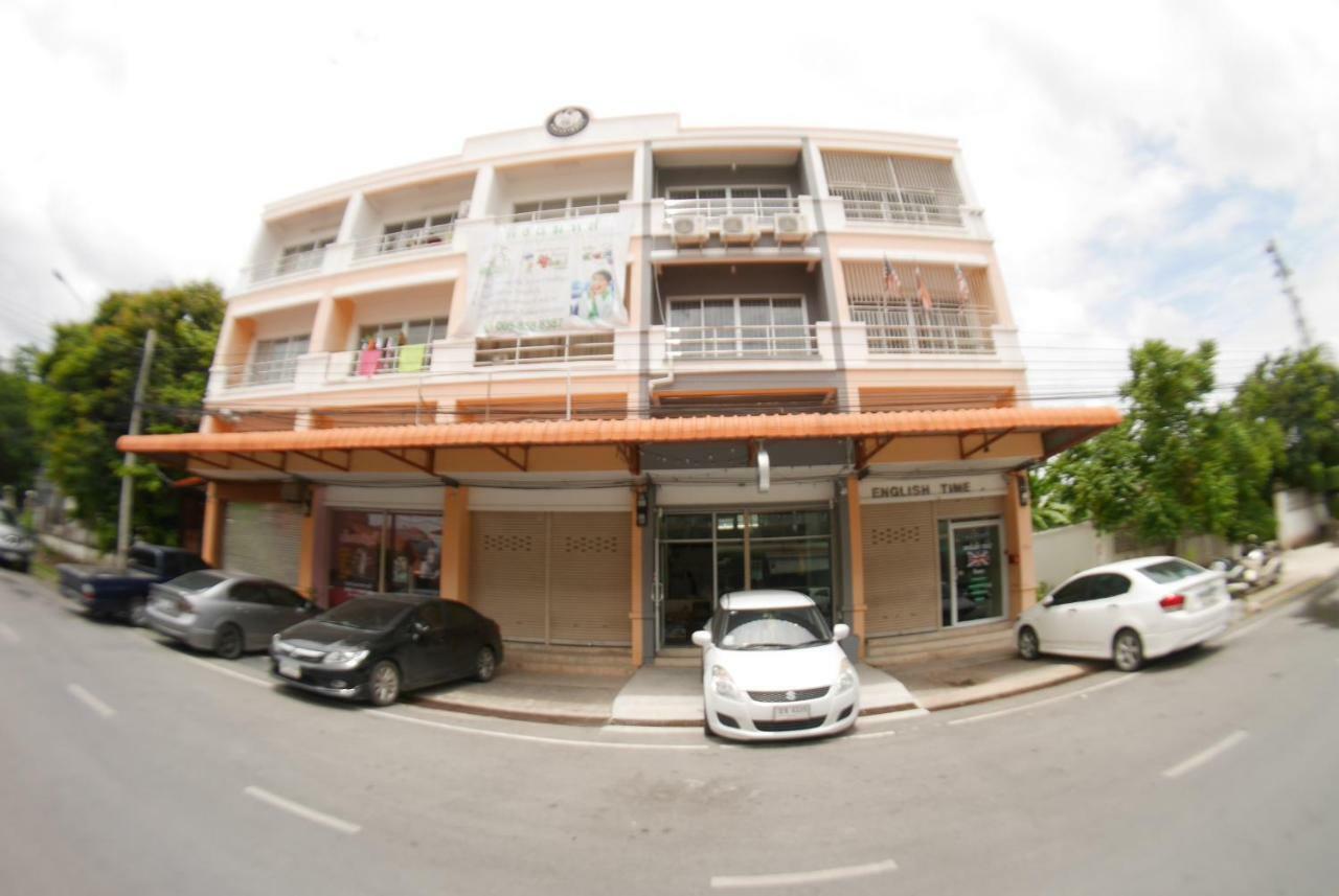 Fun Dee Hostel Ayutthaya Экстерьер фото
