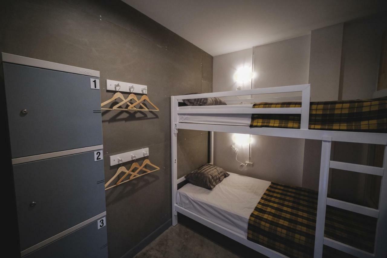 Fun Dee Hostel Ayutthaya Экстерьер фото