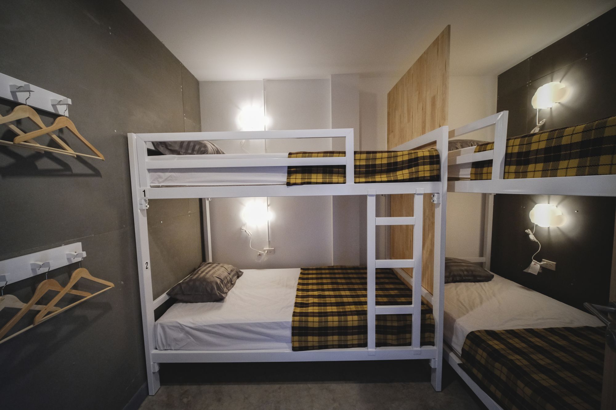 Fun Dee Hostel Ayutthaya Экстерьер фото